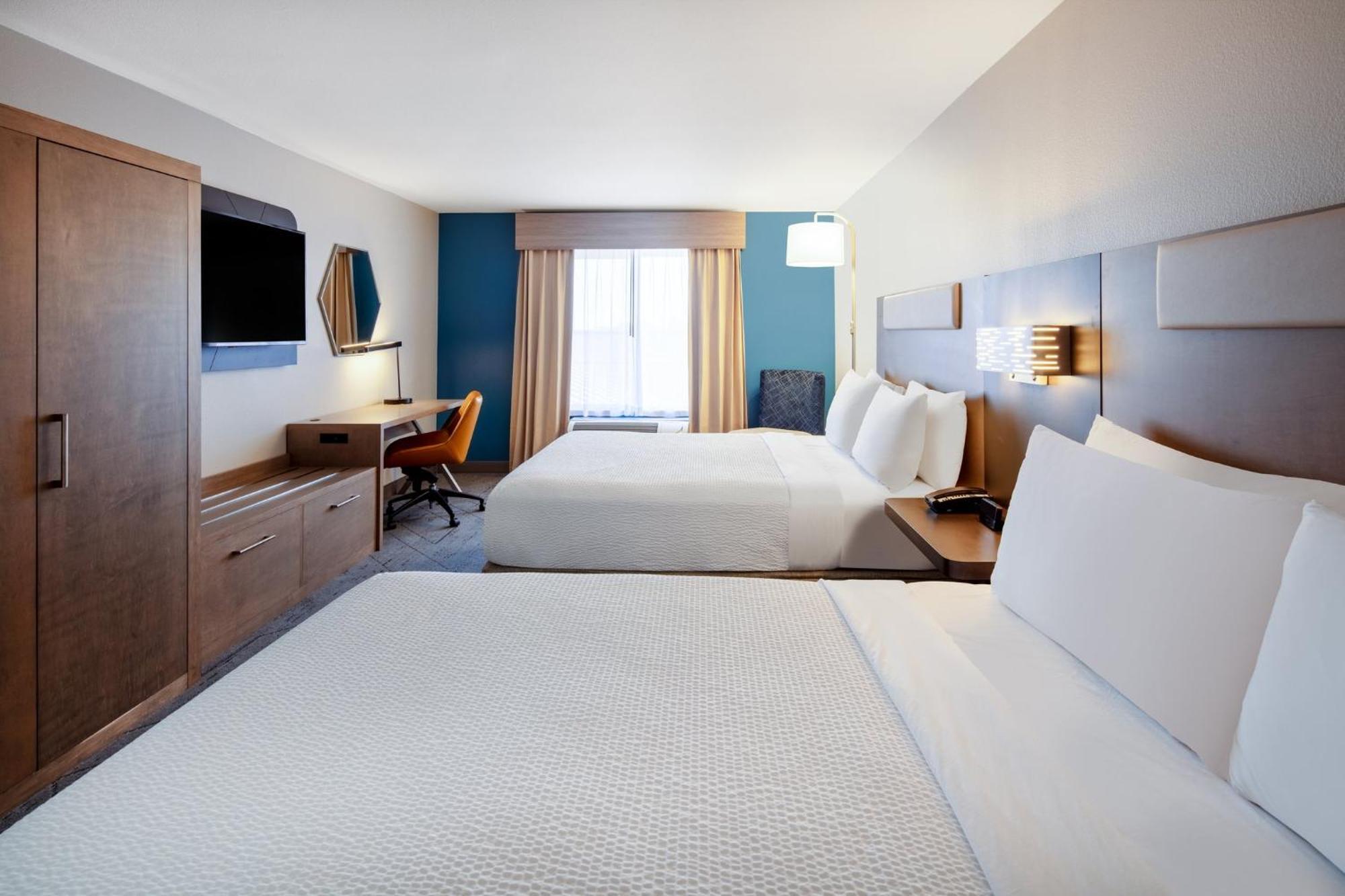Holiday Inn Express Turlock By Ihg Bagian luar foto
