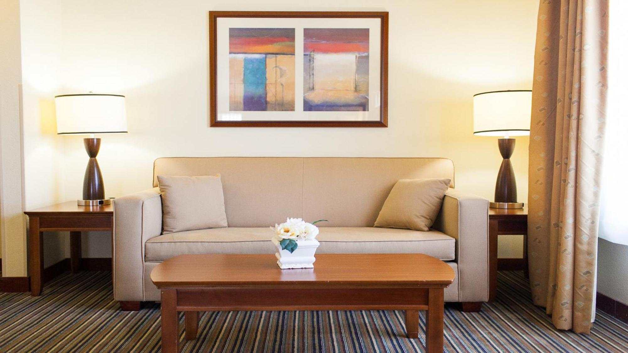 Holiday Inn Express Turlock By Ihg Bagian luar foto