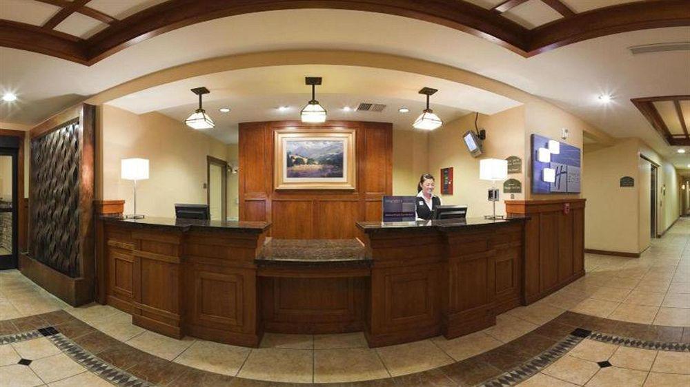 Holiday Inn Express Turlock By Ihg Bagian luar foto